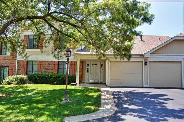 390 Thornhill Ct. #C1, Schaumburg, IL 60193