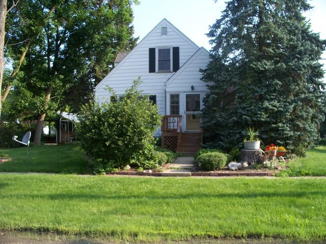 810 Sample St., Marseilles, IL 61341