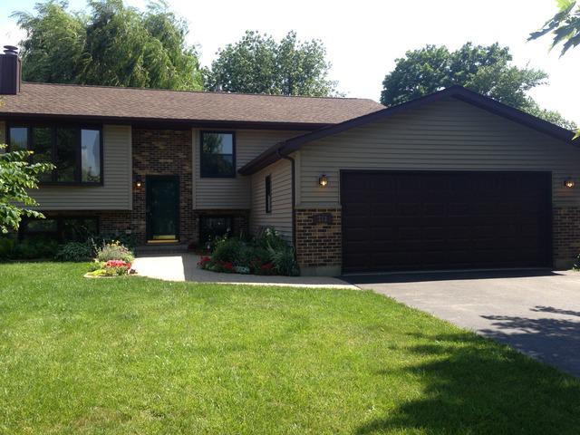 713 Durham Ln., Grayslake, IL 60030