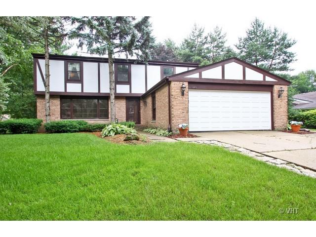 1825 E Suffield Dr., Arlington Heights, IL 60004