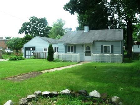 1304 Eastview Dr., Waukegan, IL 60085