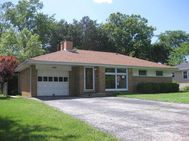 894 Parkview Ln., Des Plaines, IL 60016