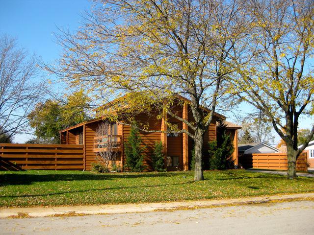 1111 Davison St., Joliet, IL 60433