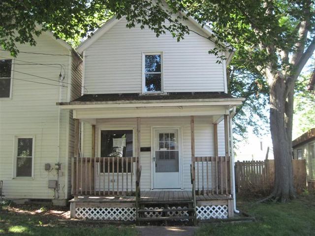 835 W Pleasant St., Freeport, IL 61032