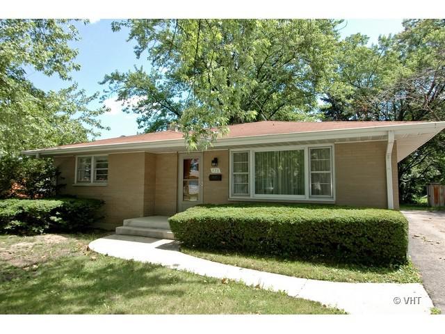426 Brown St., Wauconda, IL 60084