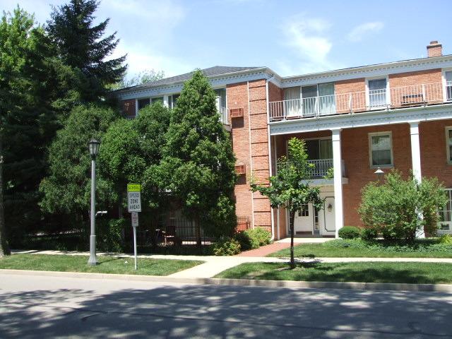 101 E Cossitt Ave., La Grange, IL 60525
