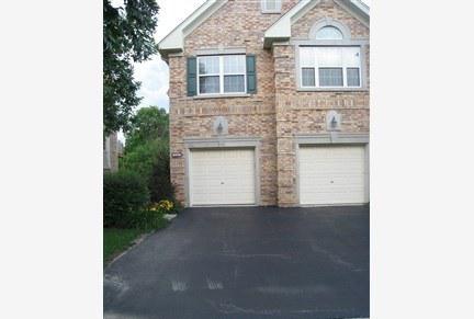 1327 Ashley Ct., Vernon Hills, IL 60061