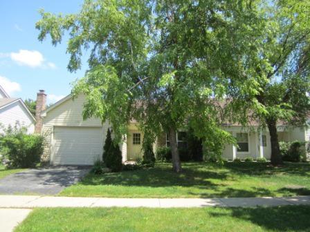1279 Huntington Dr., Mundelein, IL 60060