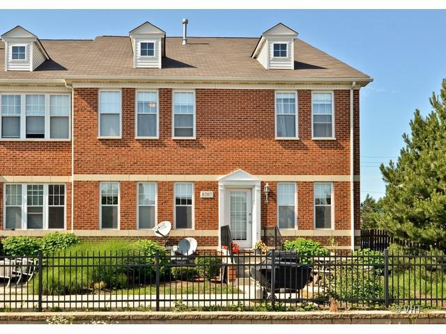 8207 N Lincoln Ave., Skokie, IL 60077