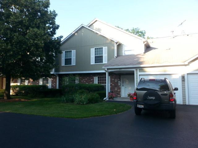 211 Hampshire Ct. #102A, Naperville, IL 60565