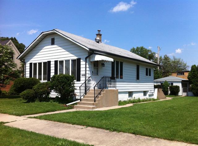 1979 S Pine St., Des Plaines, IL 60018