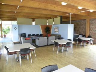 431 Kelburn Rd. #112, Deerfield, IL 60015