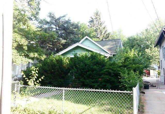 1423 Greenwood Ave., Rockford, IL 61107