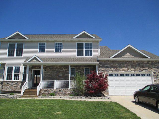 215 St Andrews Dr., Dekalb, IL 60115
