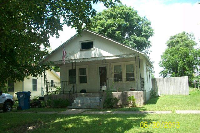 818 W Main St., Hoopeston, IL 60942
