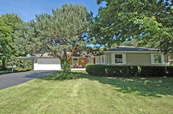 701 Deer Ln., Sleepy Hollow, IL 60118
