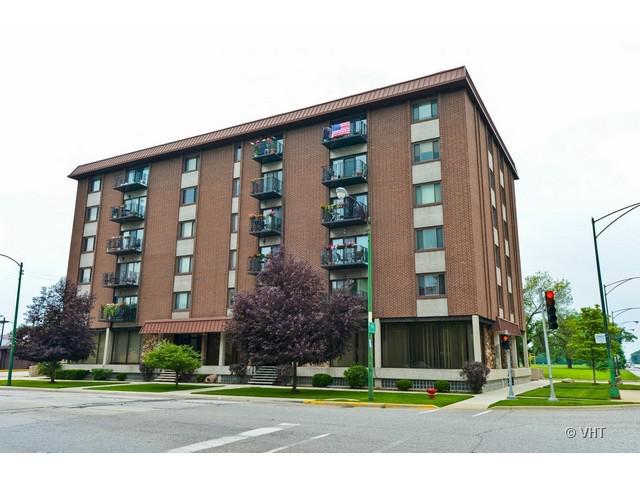 8359 W Addison St. #604, Chicago, IL 60634