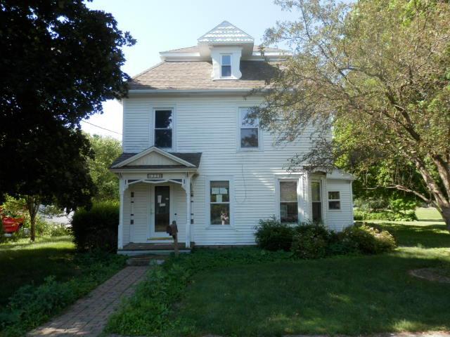 328 E Seminary Ave., Onarga, IL 60955