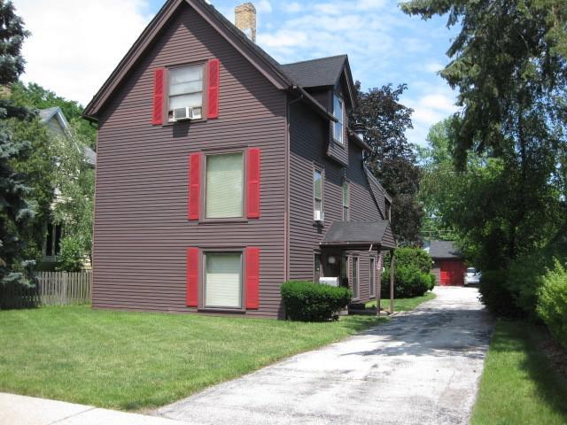 923 Ridge Ct., Evanston, IL 60202