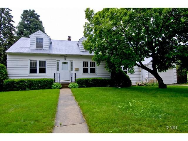 802 Union St., Geneva, IL 60134
