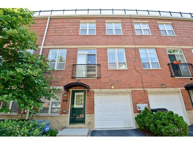 3257 N Bay Ct., Chicago, IL 60618