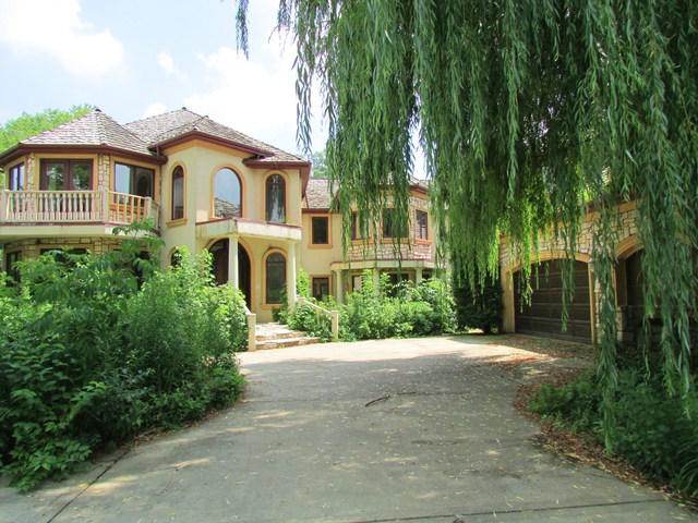 2269 Greenview Rd., Northbrook, IL 60062