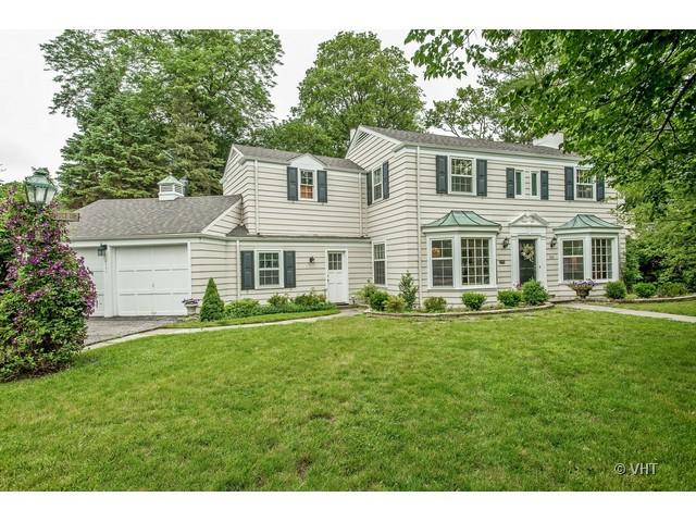 2111 Spruce Dr., Glenview, IL 60025