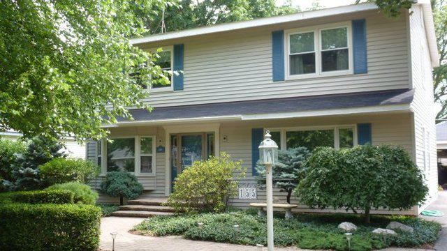 155 Ridge Ave., Crystal Lake, IL 60014