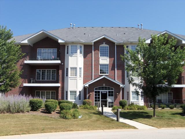 13097 Laurel Glen Ct. #303, Palos Heights, IL 60463