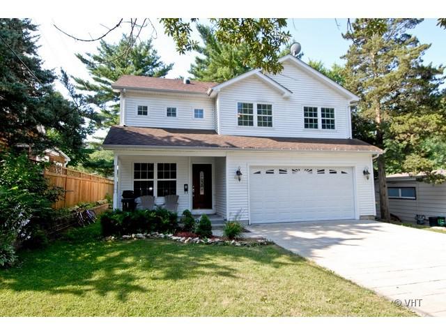 114 Elm Ave., North Aurora, IL 60542