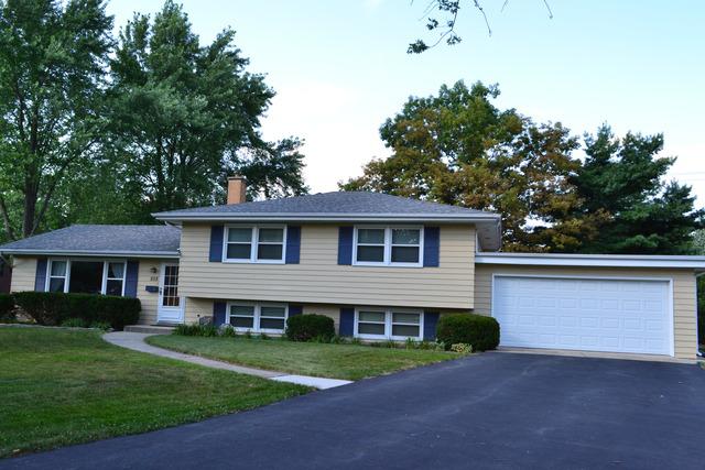 808 Magnolia Ln., Naperville, IL 60540