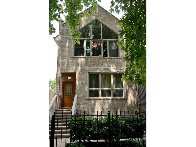2136 W Barry St., Chicago, IL 60618
