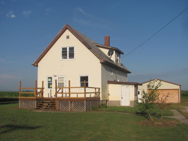 2006 N 13250 East Rd., Momence, IL 60954