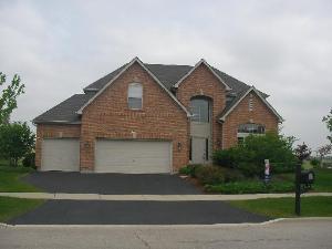 4180 Castle Rock Cir., Aurora, IL 60504