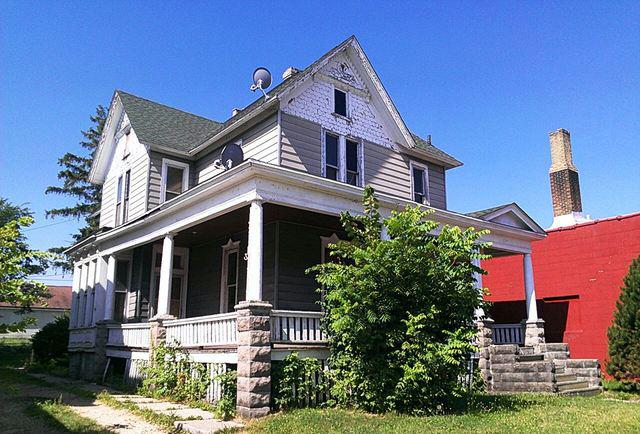 614 W Jefferson St., Rockford, IL 61101