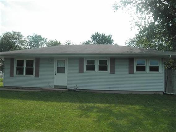 136 S Clark St., Seneca, IL 61360