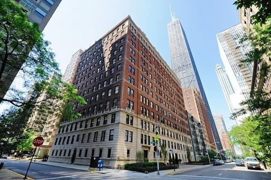 237 E Delaware Pl. #2A, Chicago, IL 60611