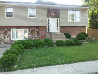 318 Hemlock Ave., Romeoville, IL 60446
