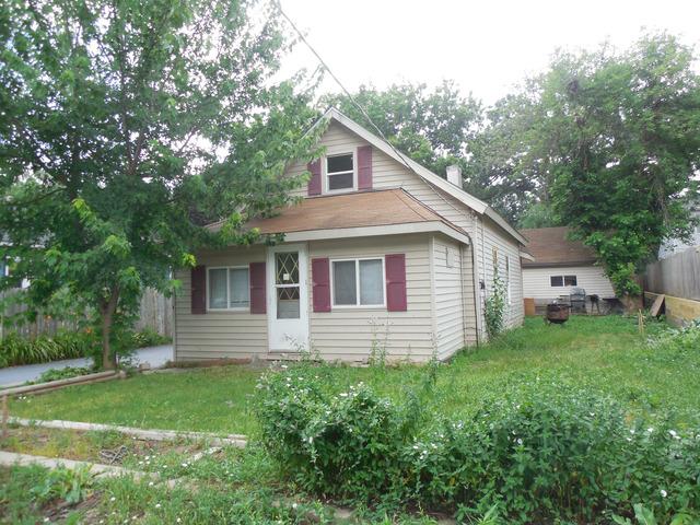 205 Shadydell Ave., Mundelein, IL 60060