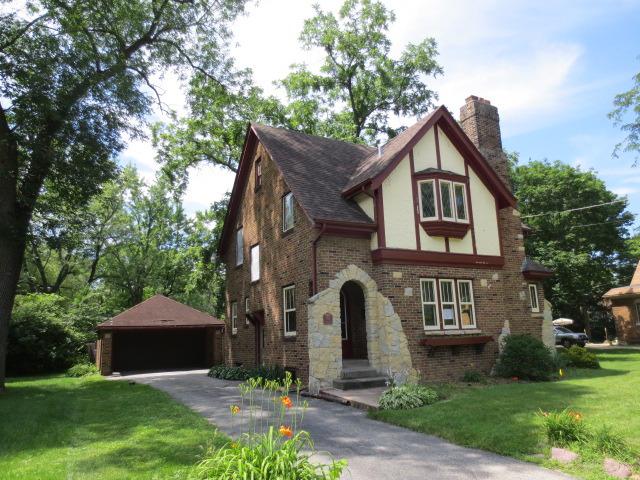 144 Parkview Ter., Rockford, IL 61102