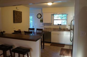 210 Prairie Ave., Libertyville, IL 60048