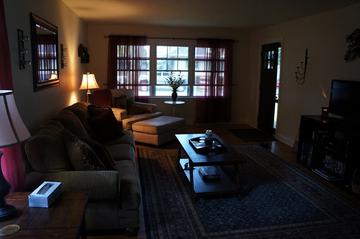 210 Prairie Ave., Libertyville, IL 60048