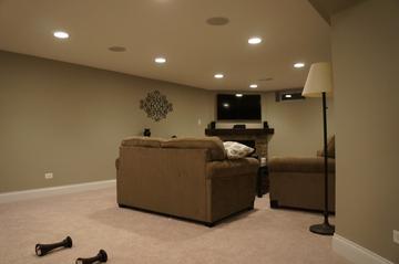 210 Prairie Ave., Libertyville, IL 60048