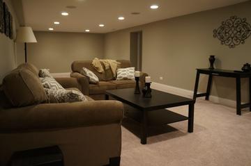 210 Prairie Ave., Libertyville, IL 60048