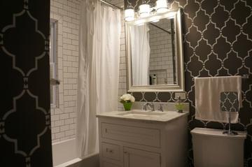 210 Prairie Ave., Libertyville, IL 60048