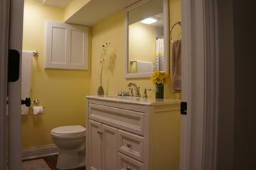 210 Prairie Ave., Libertyville, IL 60048