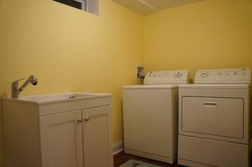 210 Prairie Ave., Libertyville, IL 60048