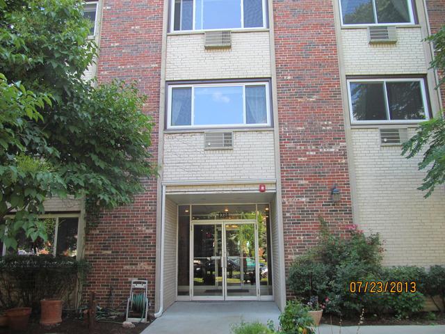 1234 Elmwood Ave. #2E, Evanston, IL 60202