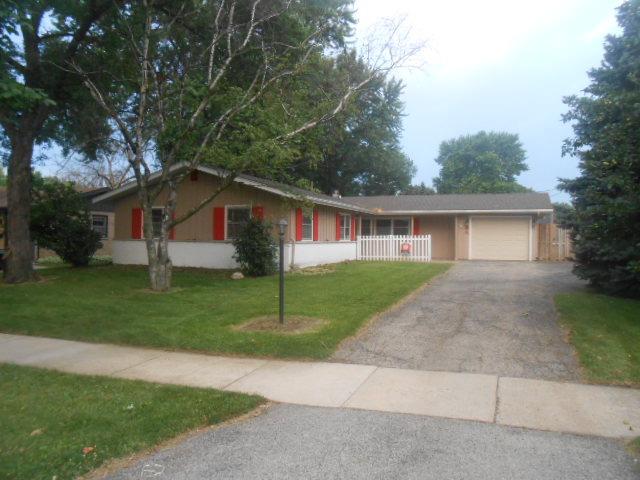 6 N Sycamore Ln., North Aurora, IL 60542