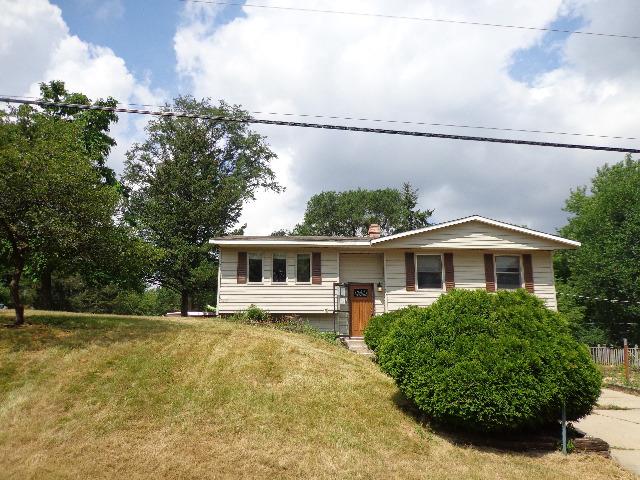 3703 Thompson Rd., Wonder Lake, IL 60097